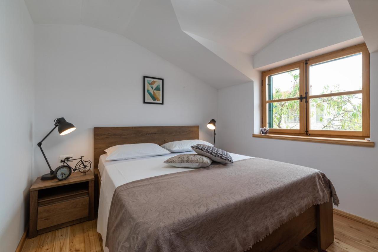 Komun Apartments Vela Luka Zewnętrze zdjęcie