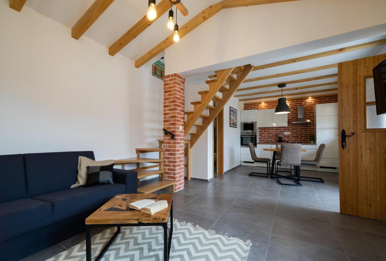 Komun Apartments Vela Luka Zewnętrze zdjęcie