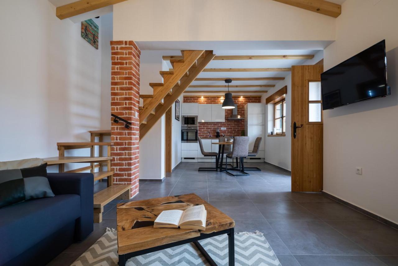 Komun Apartments Vela Luka Zewnętrze zdjęcie
