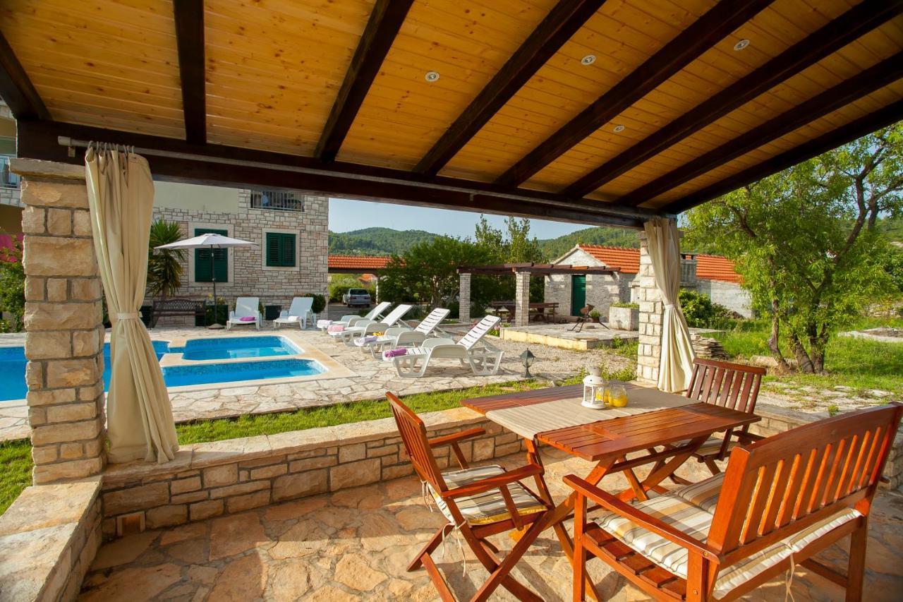 Komun Apartments Vela Luka Zewnętrze zdjęcie