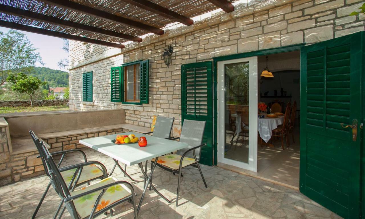 Komun Apartments Vela Luka Zewnętrze zdjęcie