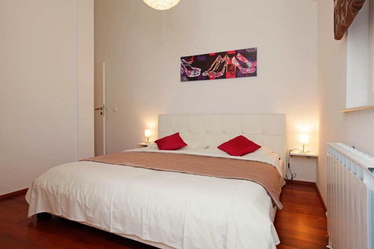 Komun Apartments Vela Luka Zewnętrze zdjęcie