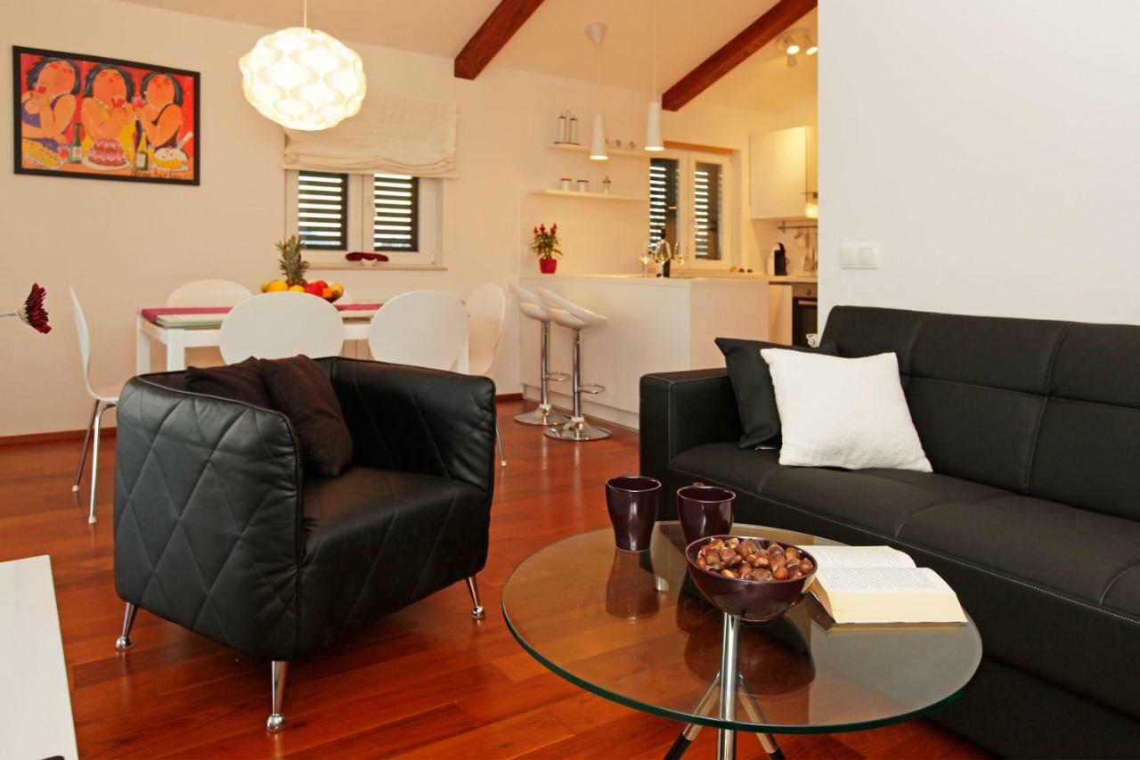 Komun Apartments Vela Luka Zewnętrze zdjęcie